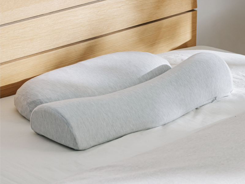 首と肩のことだけを考えたダブル枕PLUSのベッド設置