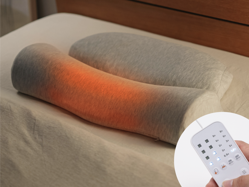 首と肩がホッとする枕PLUSの温め機能利用イメージ